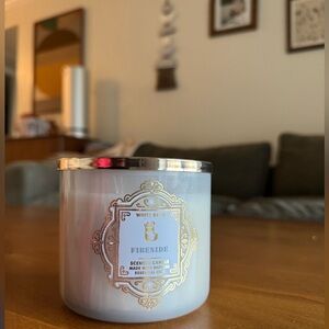 White Barn Fireside Candle with Essential Oils